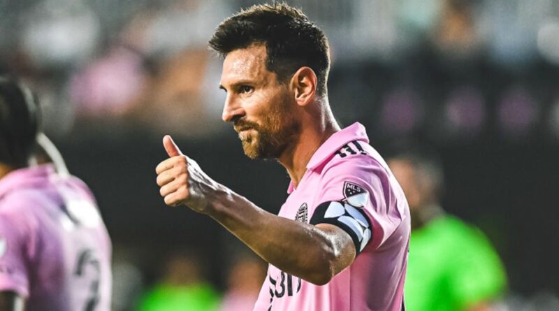 lionel messi inter miami thumbs up